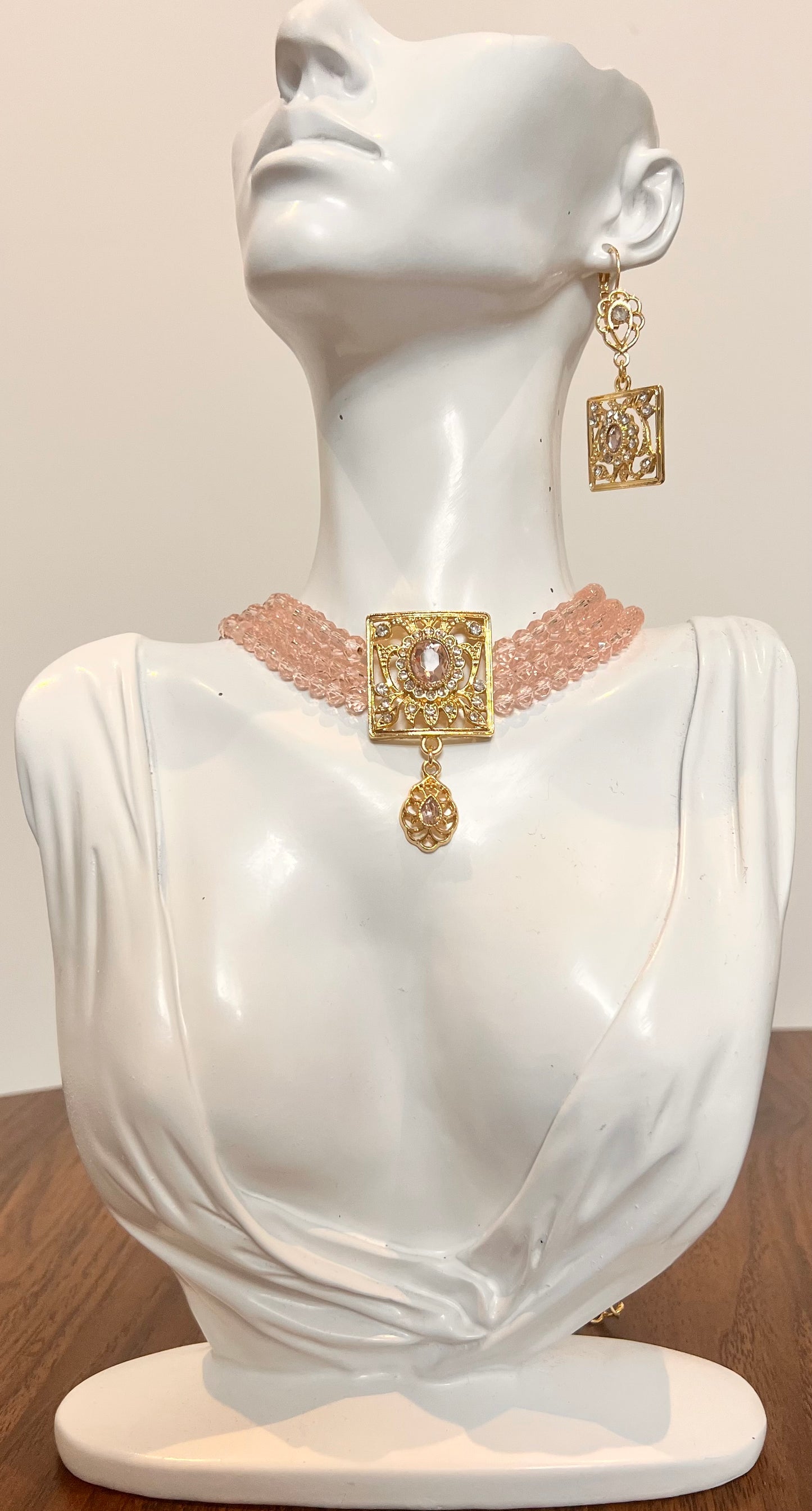 Parure rose pâle